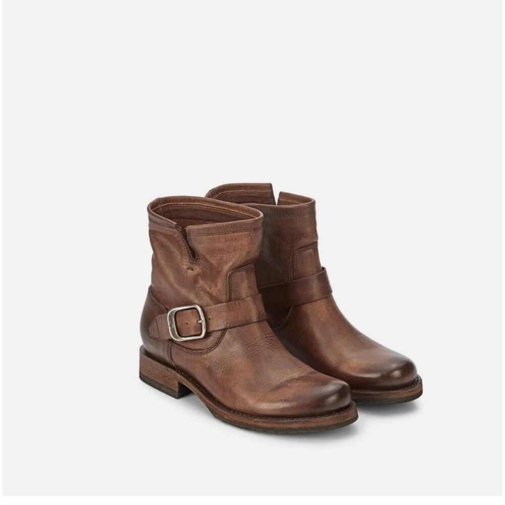 NWOT Frye Veronica Flex Bootie in Stone Size 8.5